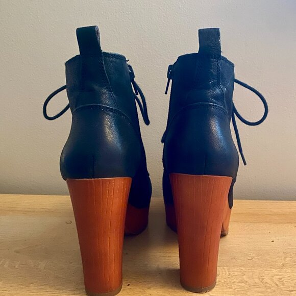 LUCKY BRAND LACE UP BOOT BLACK 6 - Picture 4 of 5